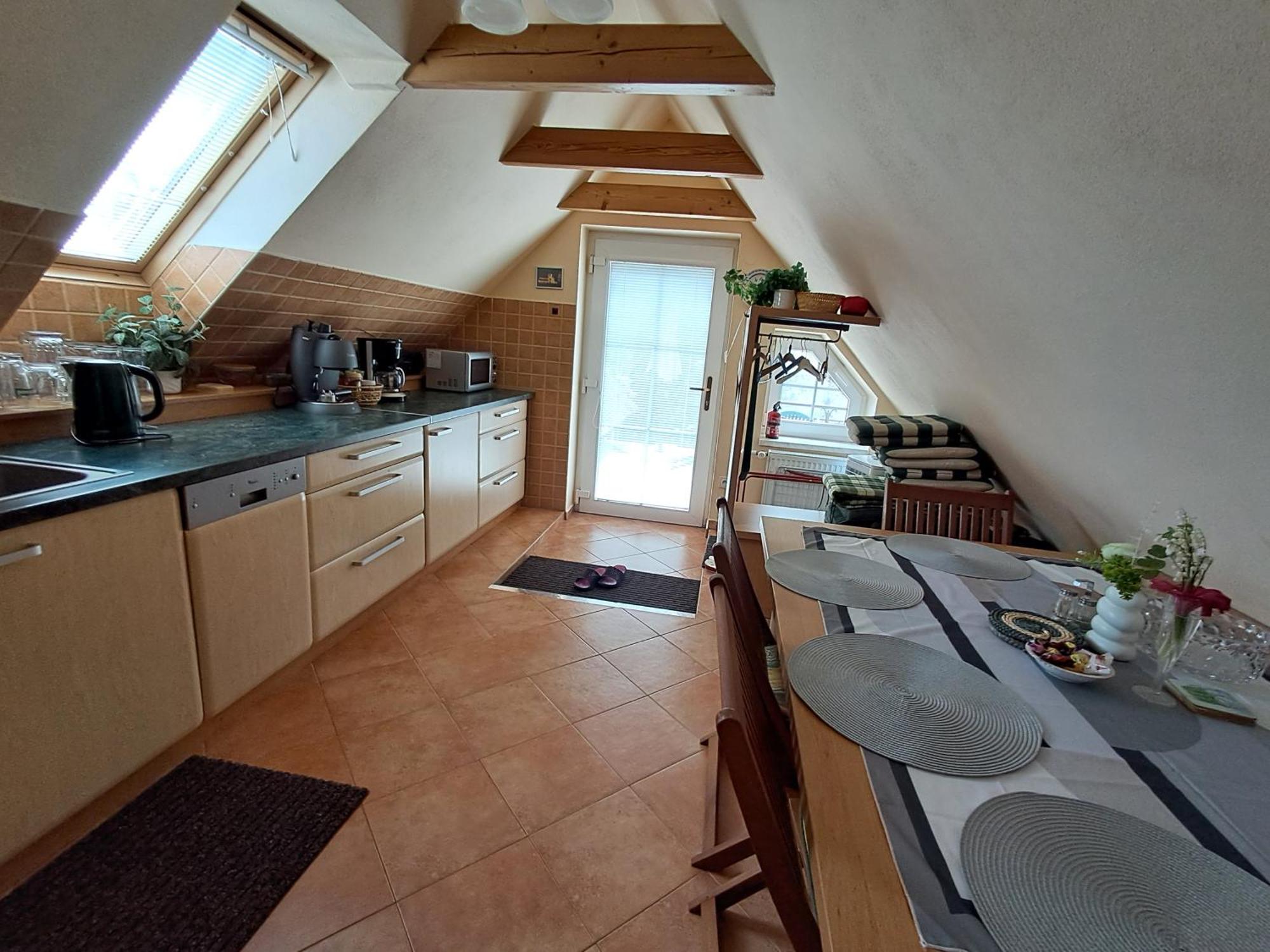 Jaroslav Ambroz Elvomont Apartament Chlum u Trebone